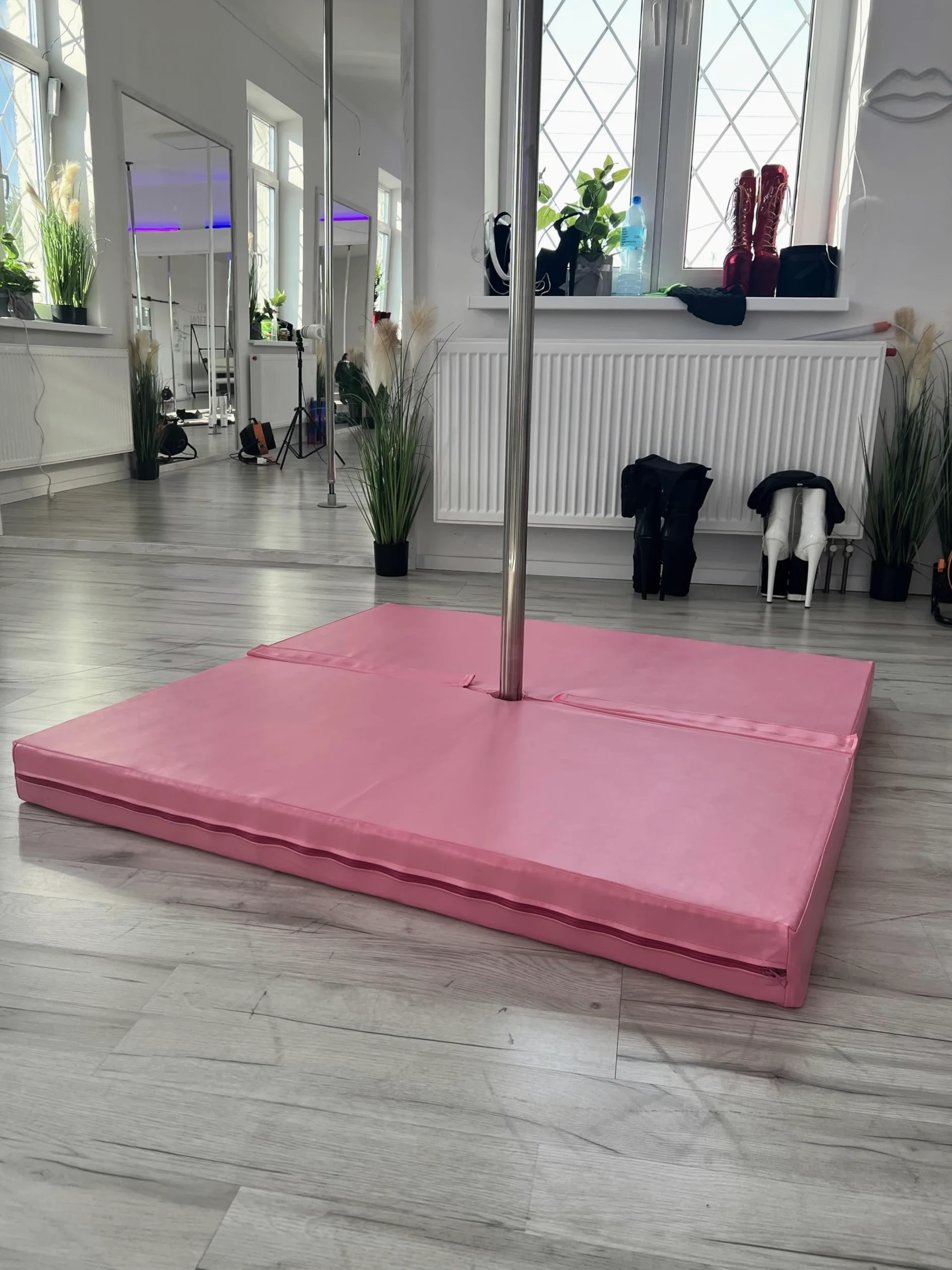 Pole Dance - Esterilla cuadrada para danza (120 cm de ancho, antideslizante, con apertura para barra de danza, cuadrada, accesorio de gimnasia)