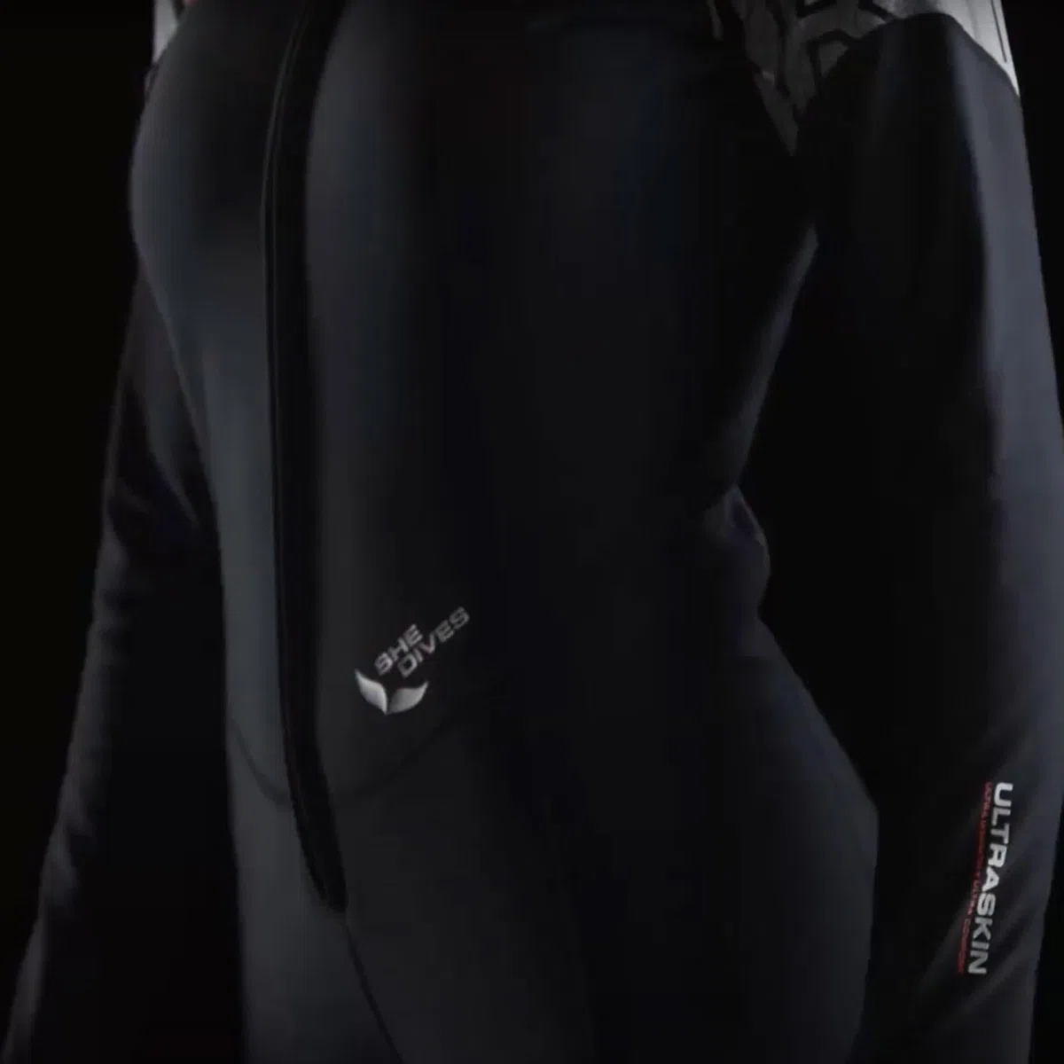 MARES Ultraskin - Steamer - She Dives - Traje Interior de una Pieza para Deportes acuáticos de una Sola Pieza, Manga Larga, Talla S