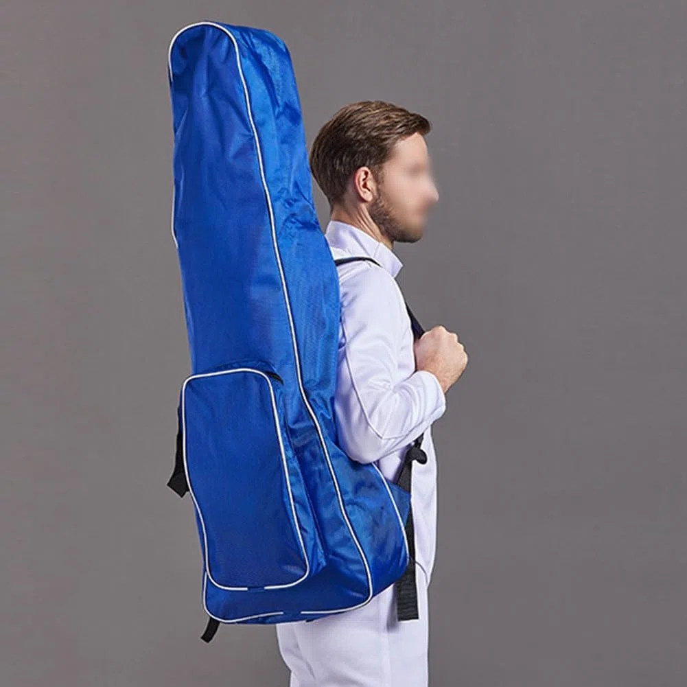 Bolsa de almacenamiento compacta para trajes de esgrima con material resistente y múltiples bolsillos