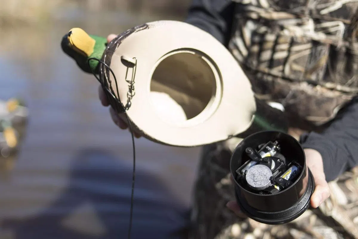 Mojo Outdoors Duck Hunting Motion Decoys