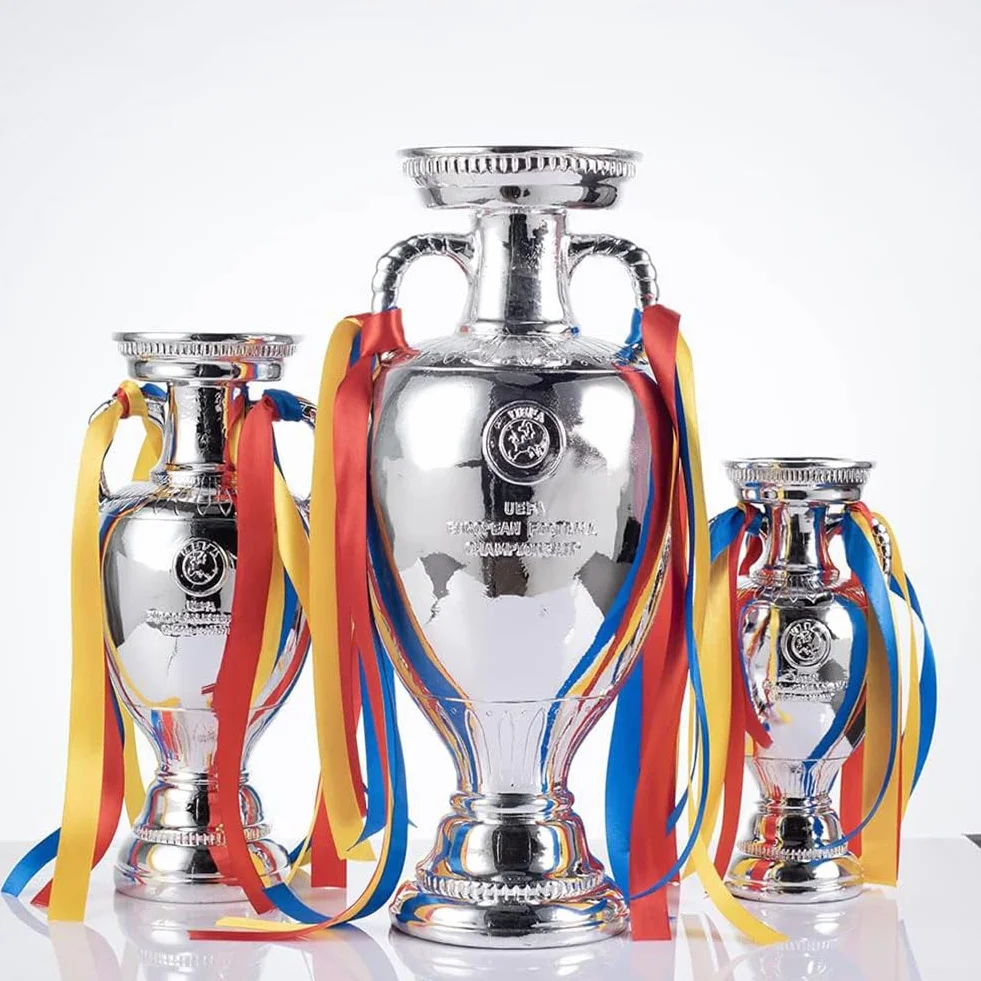 SWAYVES Réplica de Copa Delaunay, Trofeos de Fútbol, ​​Trofeo de Campeonato Europeo,Ccionables para Fanáticos, Escaparate de Exhibición de Resina para Oficina, Recuerdo/32Cm