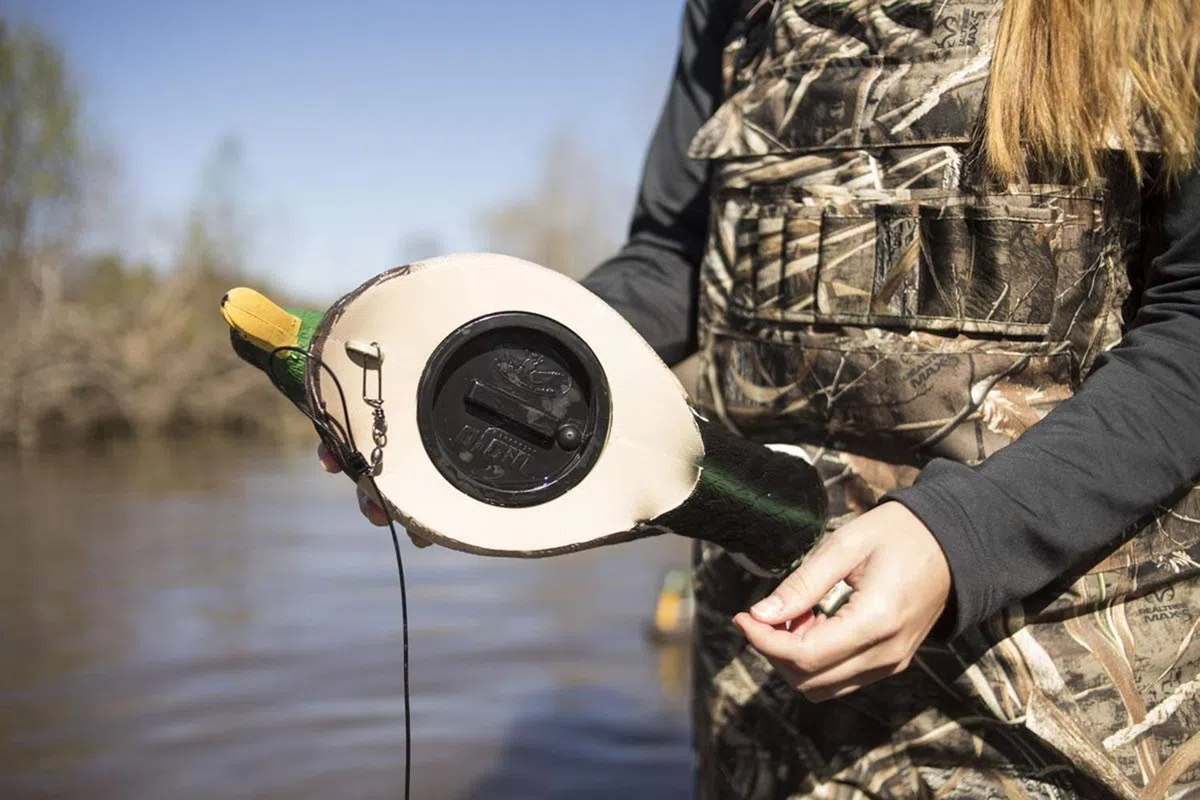 Mojo Outdoors Duck Hunting Motion Decoys