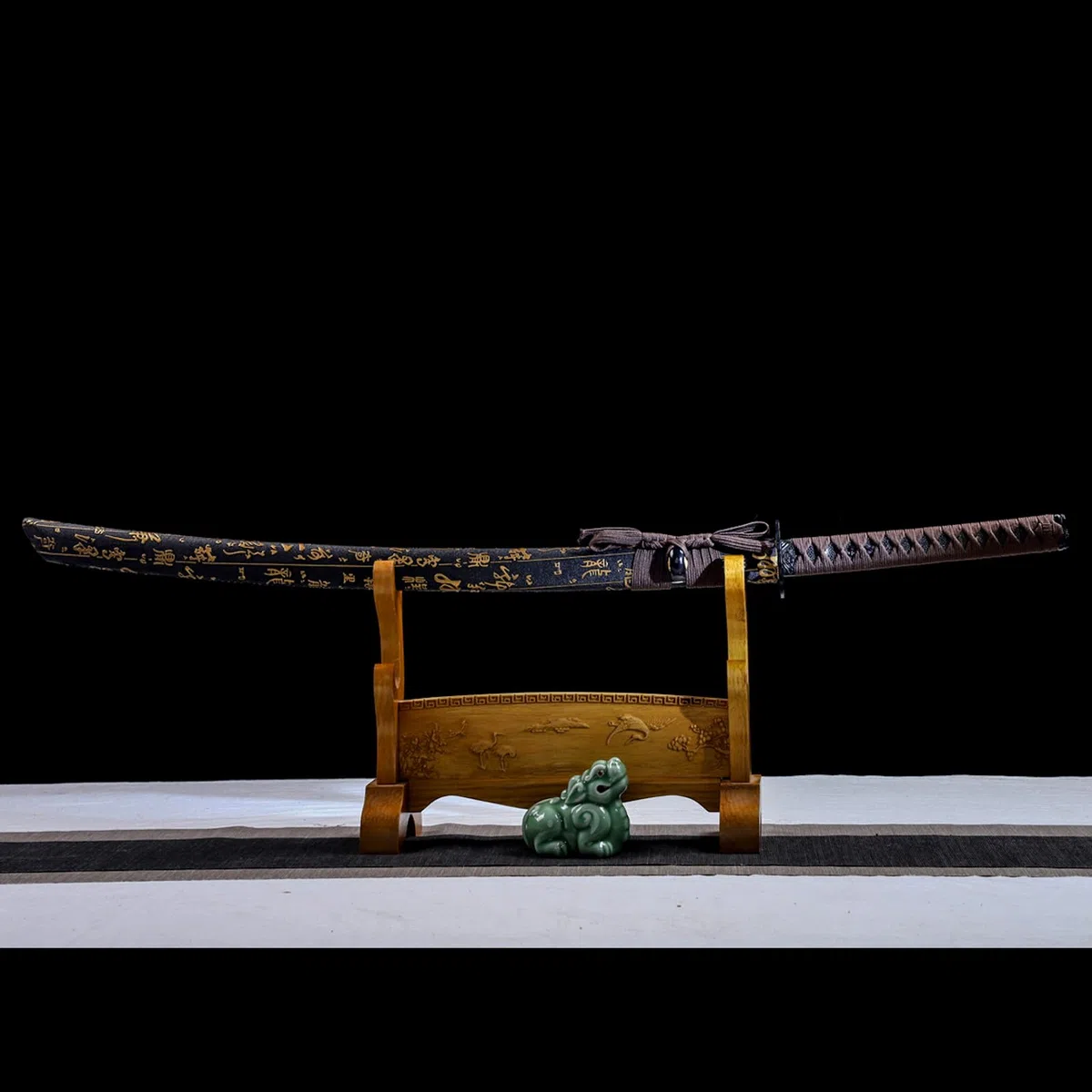 Katana de Madera Hecha a Mano de 103 cm,Vaina Envuelta en Cuero,Hoja Hecha de bambú,Espada samurái de Madera para Cosplay,Artes Marciales,Kendo,Accesorios,Entrenamiento,decoración