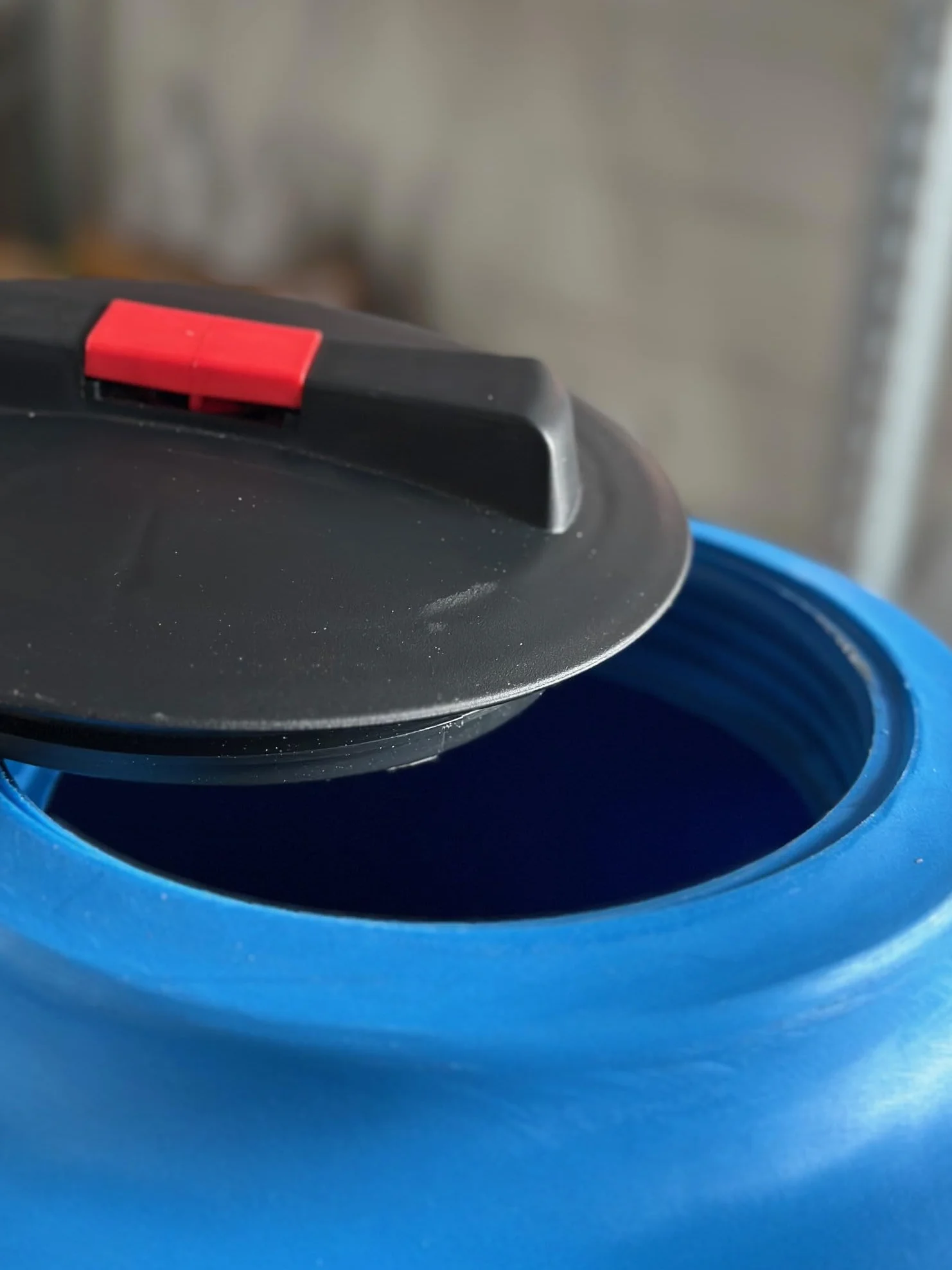 Depósito de Polietileno Certificado para Agua Potable, Recipiente de expansión Mod. 50. Ligero, Resistente, manejable. Fabricado en Italia