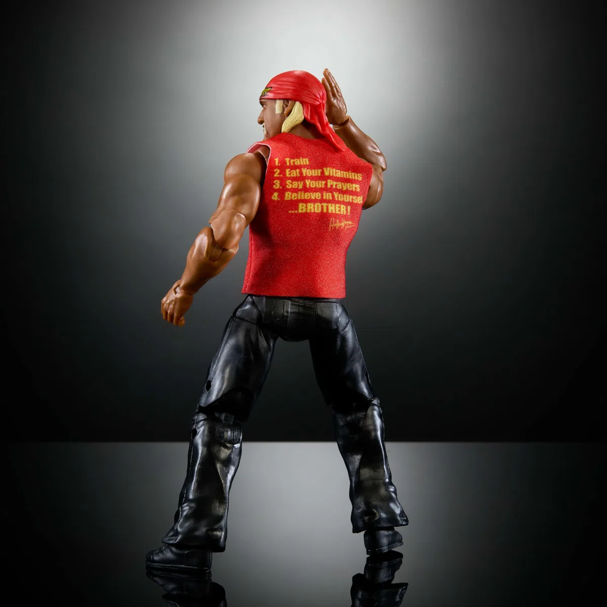 WWE Mattel Elite Collection - Figura de acción y Accesorios, Juego Premium de Hulk Hogan para Eventos en Vivo, Wrestlemania con Piezas de Howard Finkel Build-A-Figure