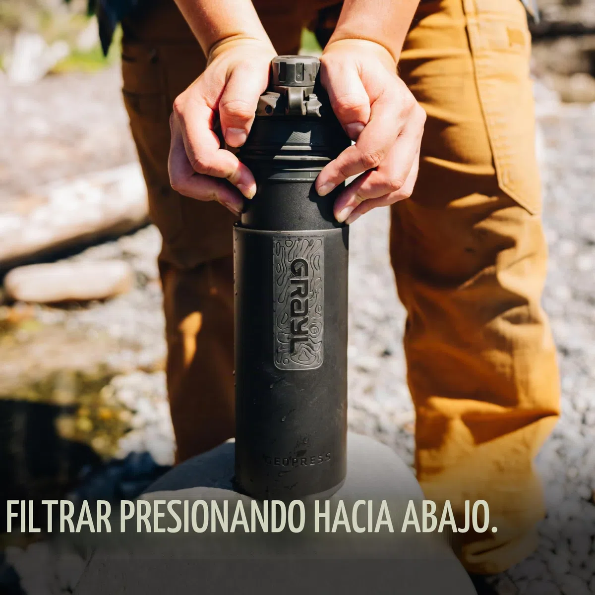 GRAYL GeoPress 710ml Filtro de agua para exteriores Agua potable I Elimina el 99,99% de todas las bacterias y virus I Perfecto para camping, supervivencia y viajes (Covert Black)