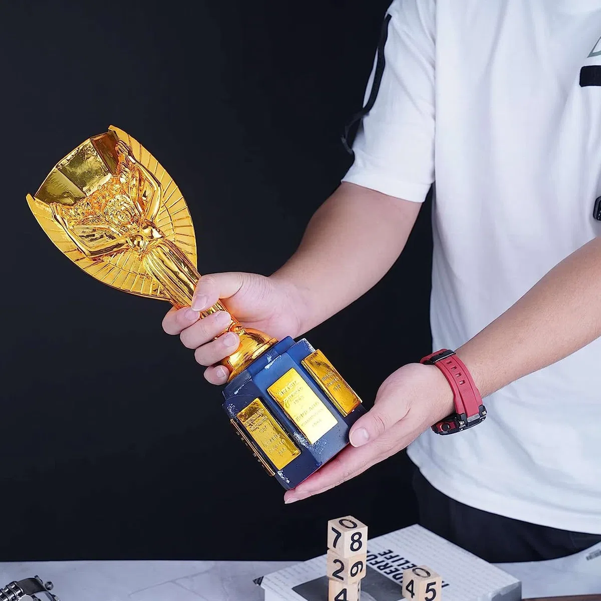 Trofeo Rimet réplica de trofeos de campeones de la Copa del Mundo Copas de Premio de tamaño Completo restauración 1:1 trofeos Recuerdos de fútbol ​​exhibición temática de Bar