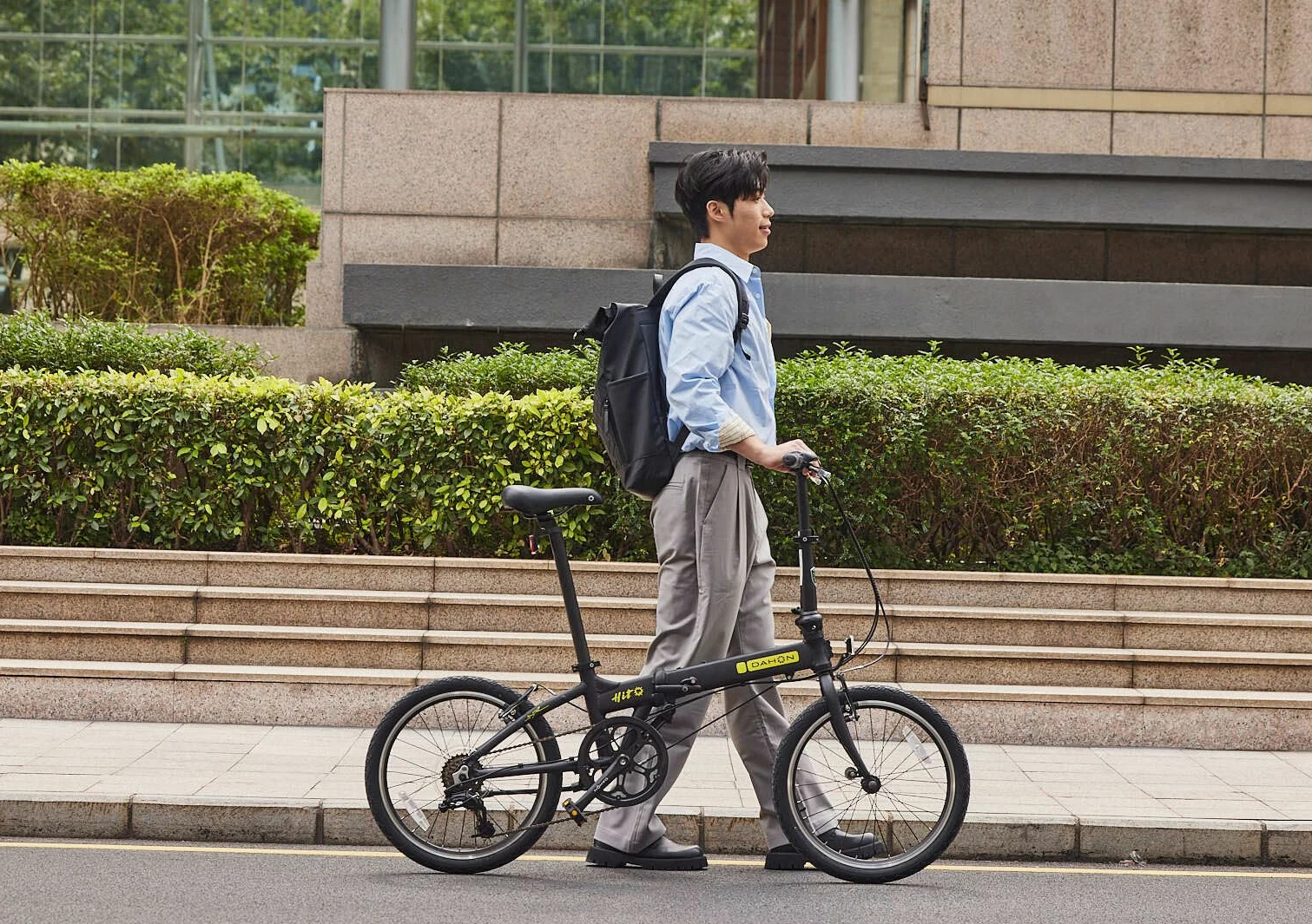 Dahon Hit Bicicleta Plegable para Adultos 20 Pulgadas, Bicicleta Urbana Ligera con 6 Velocidades, Frenos en V Plegables, Ideal para la Ciudad y Viajes