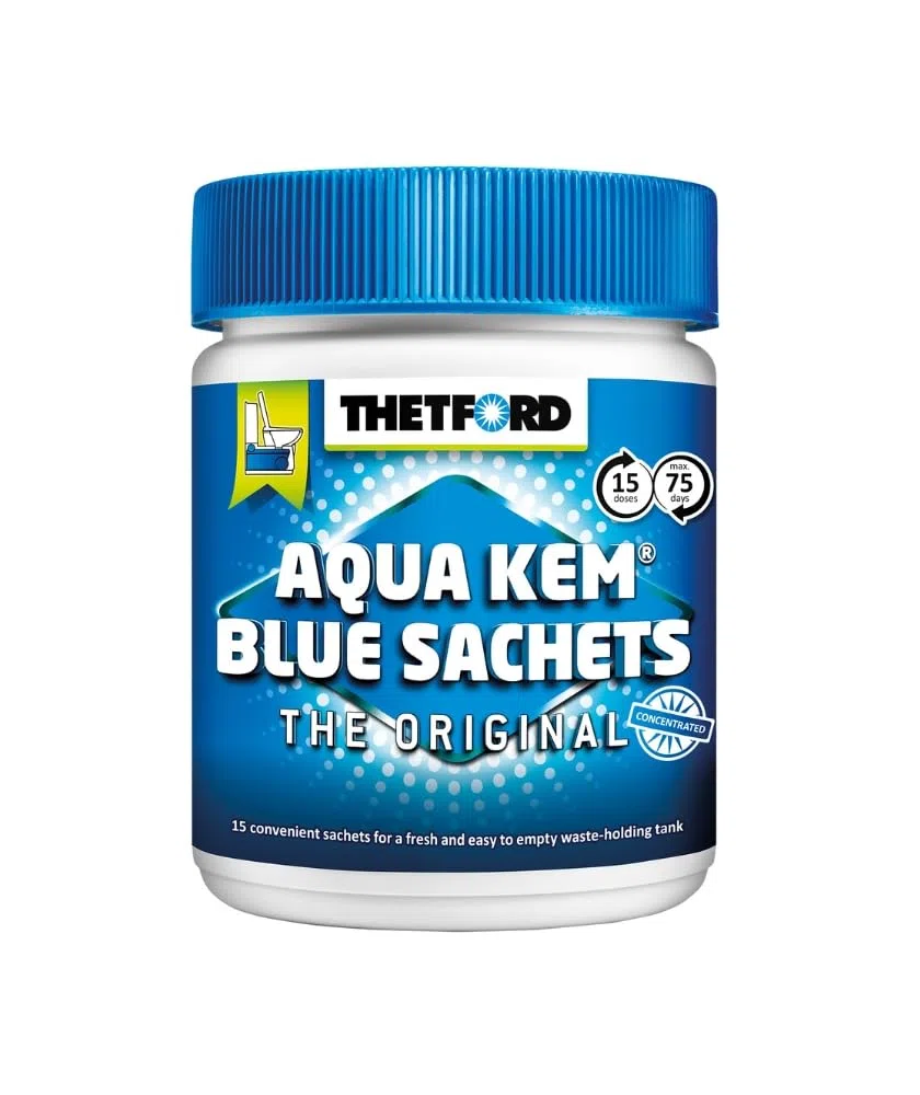 6 botes de Aqua Kem Blue, en paquetes de 15 bolsitas