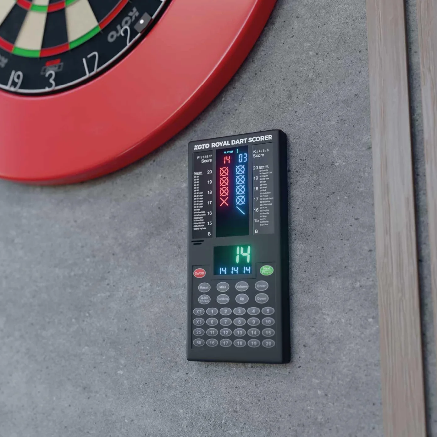 KOTO – Marcador de Dardos Electrónico con 40 Juegos, Pantalla de Puntuación, Apto para 8 Jugadores, Incluye Fijación a la Pared, Funciona con Pilas