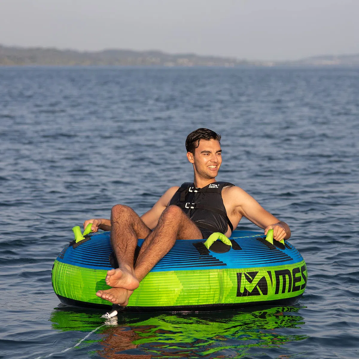 Mesle Hinchable Arrastrable Hurricane 58', Gran Donut Hinchable para 1-2 Personas, Flotador para Niños y Adultos, para Barco y Moto Acuática