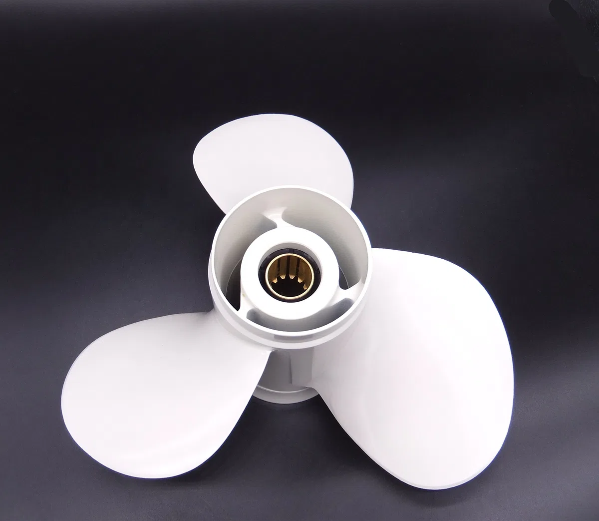 SouthMarine Barco de Motor Aleación de Aluminio 3 Cuchillas Hélice 11 1/8x13-G para Yamaha 30hp 40hp 50hp 60hp Motor Fuera de Borda 11 1/8 x 13 69W-45945-00-EL