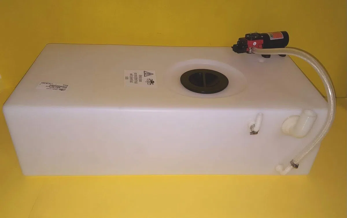 Fonti Snc Kit depósito 64 litros con bomba autoclave 12 V para agua, barco, caravana
