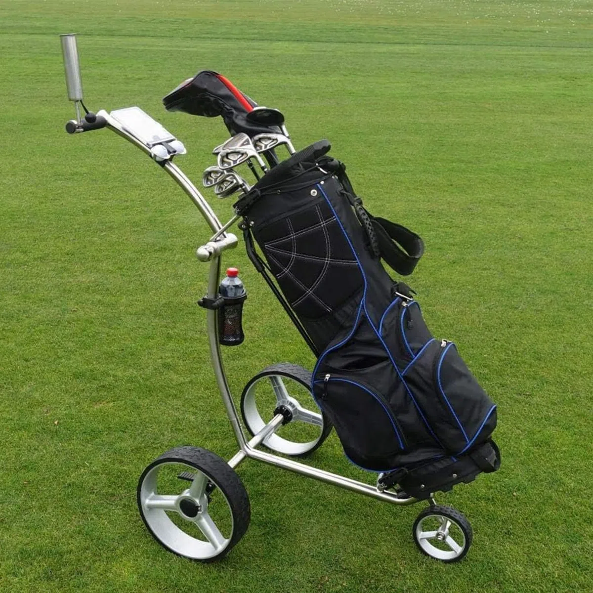 Carrito de golf eléctrico de 3 ruedas con control remoto, plegable con soporte para teléfono celular y soporte para paraguas, carrito de doble motor para un fácil transporte de golf