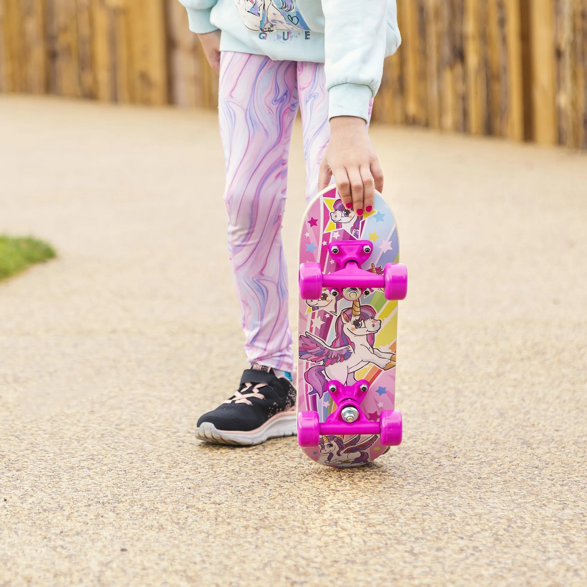 OZBOZZ Patineta de Unicornio, Cubierta de 17 Pulgadas, fabulosos gráficos de fantasía para un Paseo fantástico