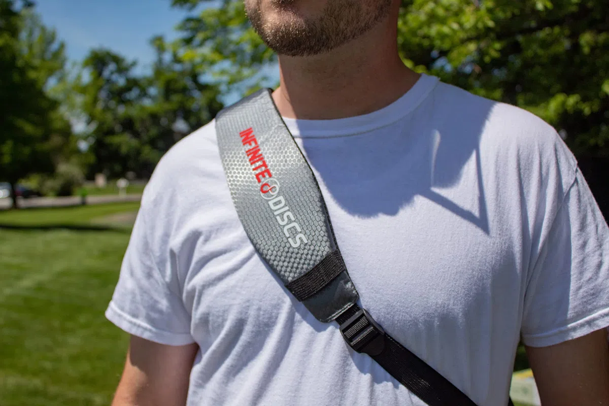 Infinite Discs Disc Golf Mochila Slinger Bag | 6-12 Discos